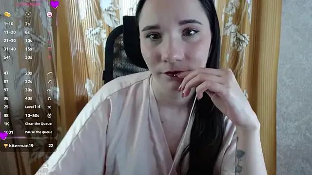 Check-out your craziest wishes with our pick of gaming cams models, featuring big knockers, round tails and tight twats.