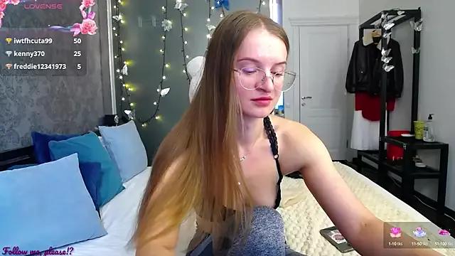Check-out your craziest wishes with our pick of gaming cams models, featuring big knockers, round tails and tight twats.