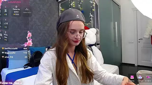 Check-out your craziest wishes with our pick of gaming cams models, featuring big knockers, round tails and tight twats.