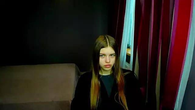 KateSantanas from StripChat is Freechat