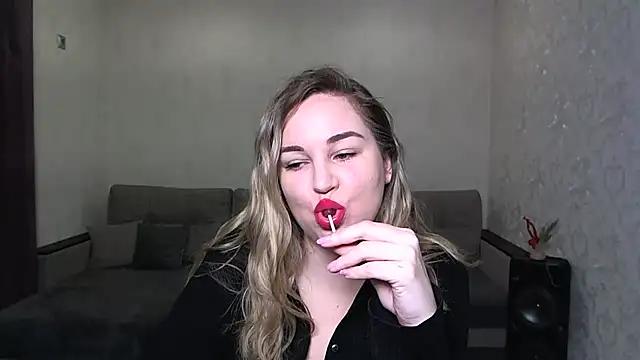 Check-out your craziest wishes with our pick of gaming cams models, featuring big knockers, round tails and tight twats.