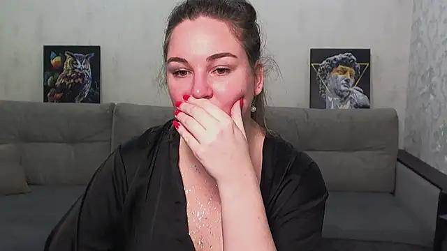 Katie_Leah from StripChat is Freechat