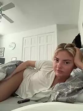 KatieGrace from StripChat is Freechat
