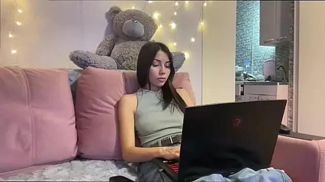 Check-out your craziest wishes with our pick of gaming cams models, featuring big knockers, round tails and tight twats.