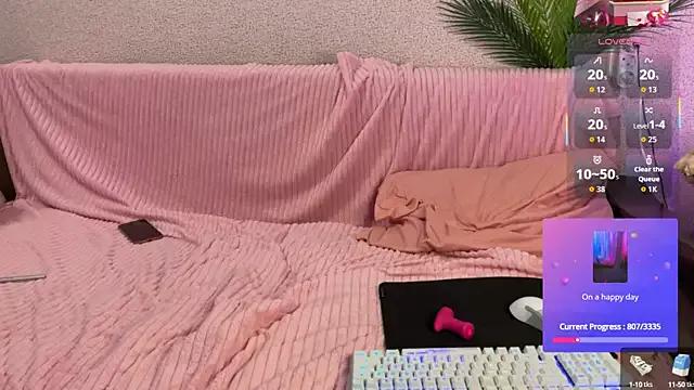Check-out your craziest wishes with our pick of gaming cams models, featuring big knockers, round tails and tight twats.
