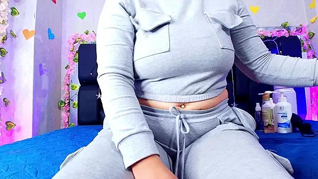 Check-out your craziest wishes with our pick of gaming cams models, featuring big knockers, round tails and tight twats.