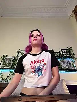 Check-out your craziest wishes with our pick of gaming cams models, featuring big knockers, round tails and tight twats.