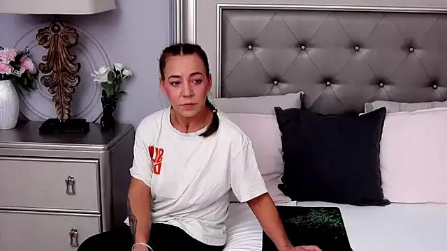 KatyNolan from StripChat is Freechat
