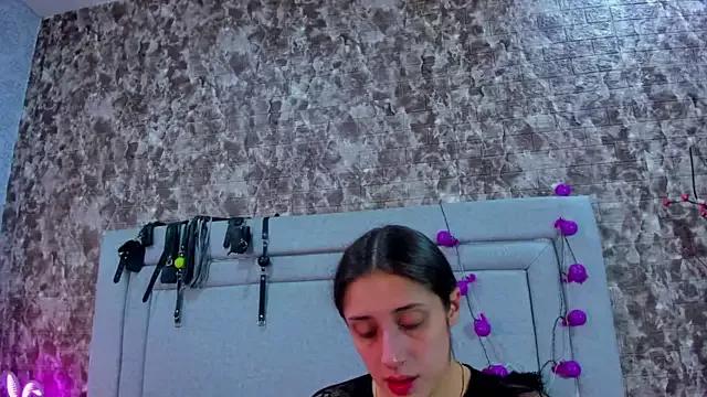 Check-out your craziest wishes with our pick of gaming cams models, featuring big knockers, round tails and tight twats.