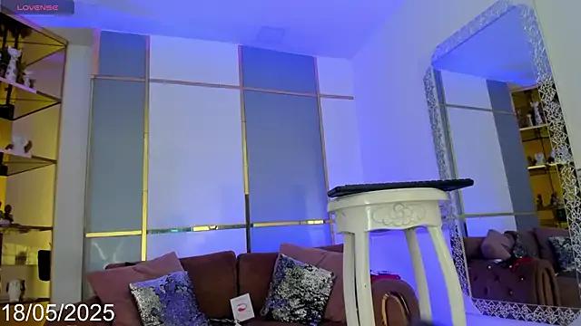 Keila_Rose from StripChat is Freechat