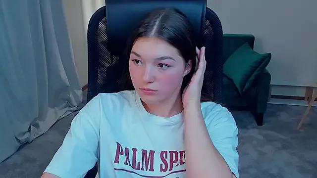 KellyDicocco from StripChat is Freechat