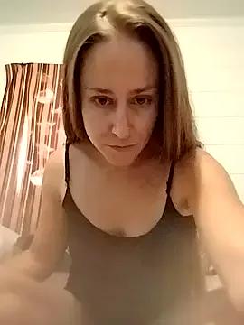 KellyLajara from StripChat is Freechat