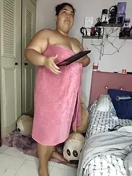 Check-out your craziest wishes with our pick of gaming cams models, featuring big knockers, round tails and tight twats.