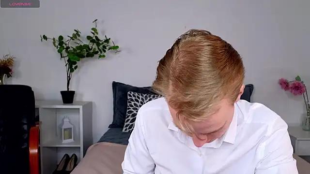 Kevin_Big_Gun from StripChat is Freechat