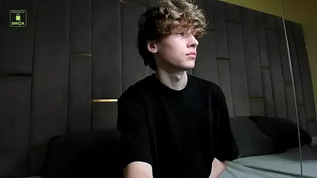 Kevin_Garsia from StripChat is Freechat