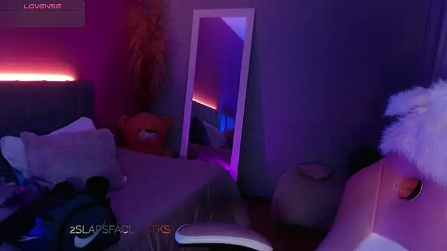 Check-out your craziest wishes with our pick of gaming cams models, featuring big knockers, round tails and tight twats.