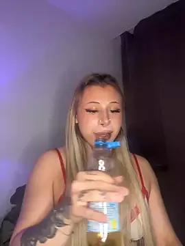 Kimberly-sweety from StripChat is Freechat