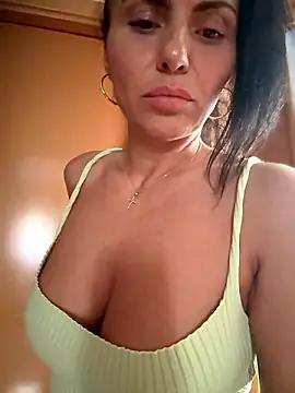 Check-out your craziest wishes with our pick of gaming cams models, featuring big knockers, round tails and tight twats.