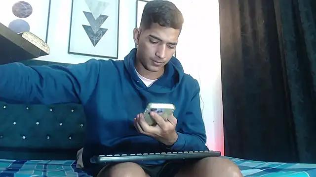 Kings_of_heaven from StripChat is Freechat