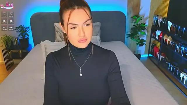 Check-out your craziest wishes with our pick of gaming cams models, featuring big knockers, round tails and tight twats.