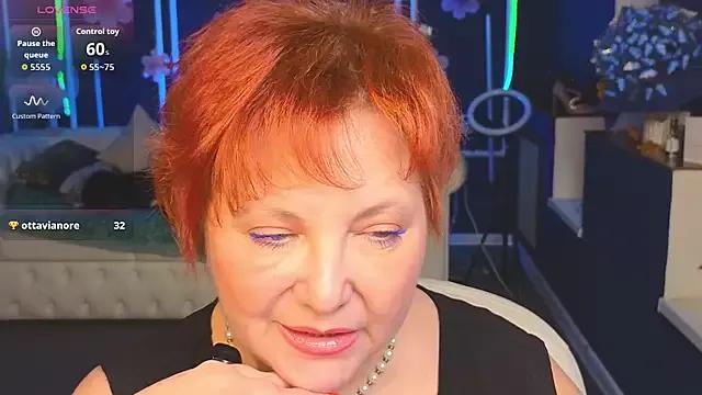 Kira_Kenett from StripChat is Freechat