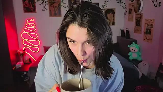 Check-out your craziest wishes with our pick of gaming cams models, featuring big knockers, round tails and tight twats.