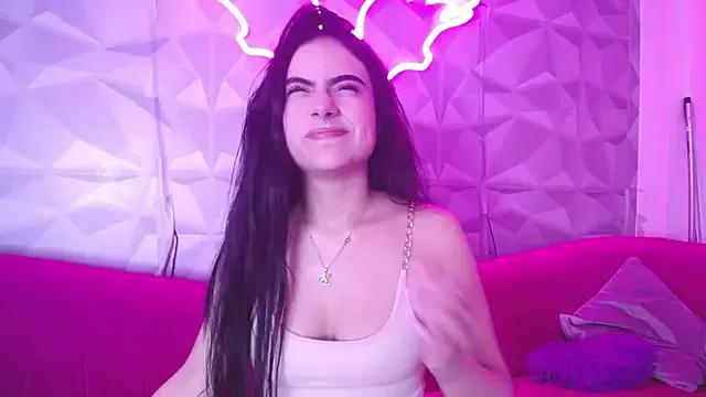 Check-out your craziest wishes with our pick of gaming cams models, featuring big knockers, round tails and tight twats.