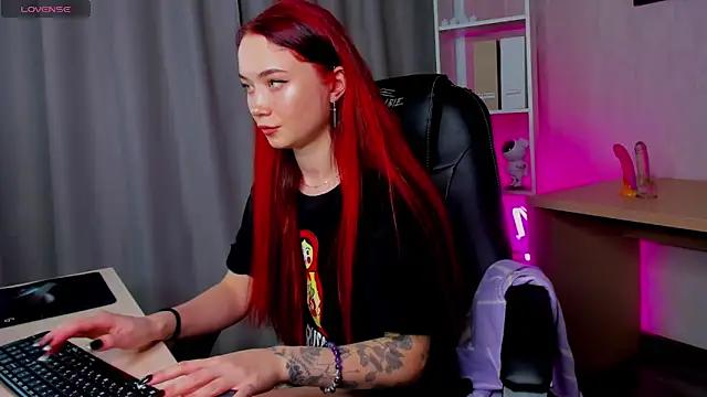 Check-out your craziest wishes with our pick of gaming cams models, featuring big knockers, round tails and tight twats.