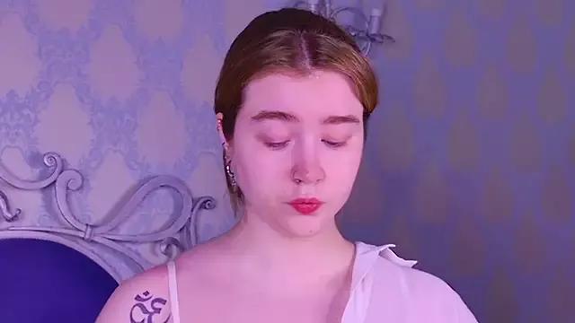 KiraForsie from StripChat is Freechat