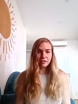 KisaVixen from StripChat is Freechat