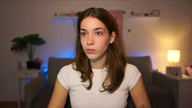 Check-out your craziest wishes with our pick of gaming cams models, featuring big knockers, round tails and tight twats.