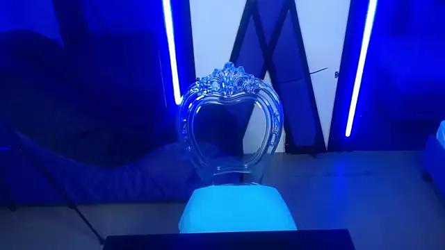 Kitty_bubble1 from StripChat is Freechat