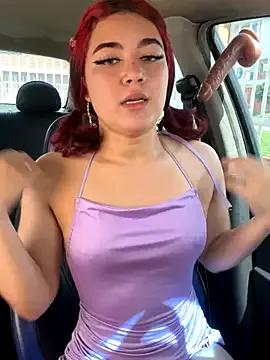 Kitty_firee from StripChat is Freechat