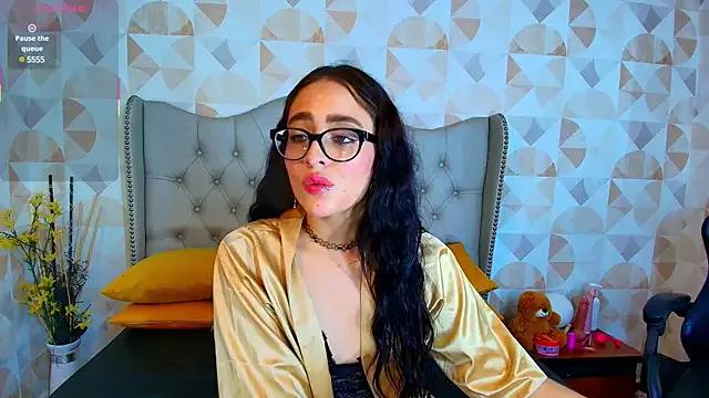 Check-out your craziest wishes with our pick of gaming cams models, featuring big knockers, round tails and tight twats.