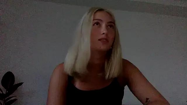 Kitty_Swetty from StripChat is Freechat