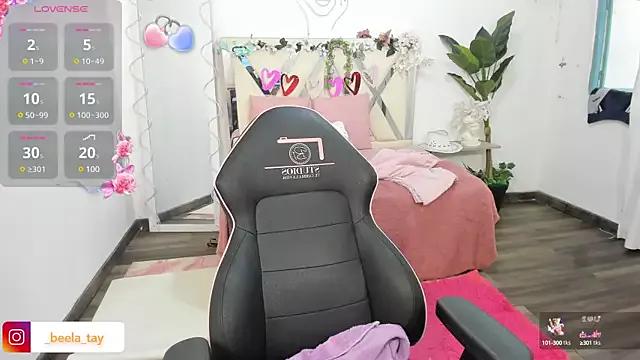 Check-out your craziest wishes with our pick of gaming cams models, featuring big knockers, round tails and tight twats.