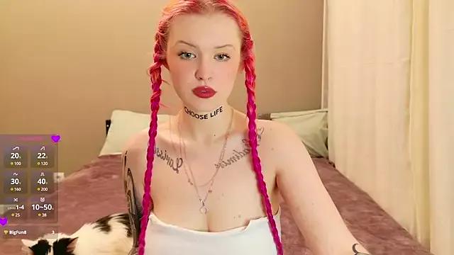 Check-out your craziest wishes with our pick of gaming cams models, featuring big knockers, round tails and tight twats.