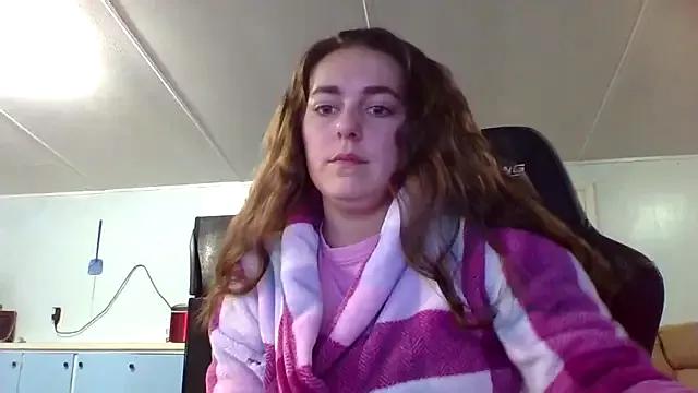 kkmanda from StripChat