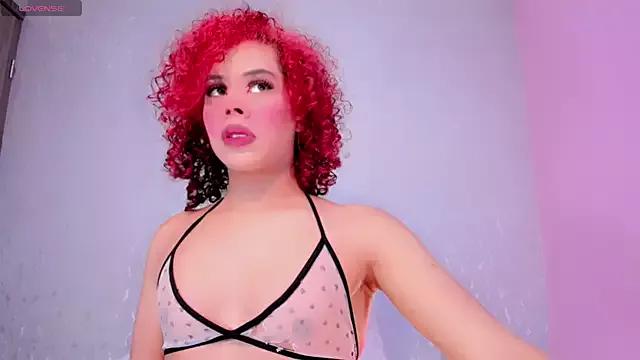 KlhoeGill from StripChat is Freechat