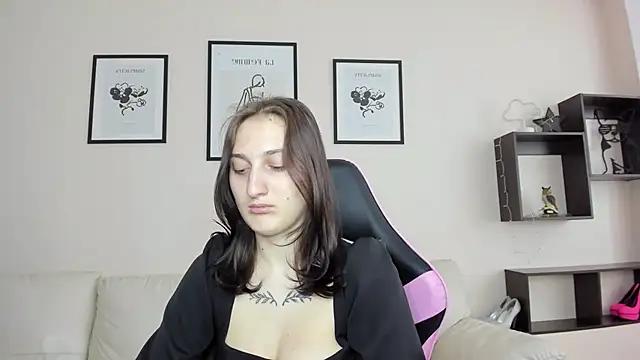 KommuneliFoxi from StripChat
