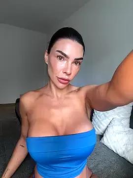 Check-out your craziest wishes with our pick of gaming cams models, featuring big knockers, round tails and tight twats.