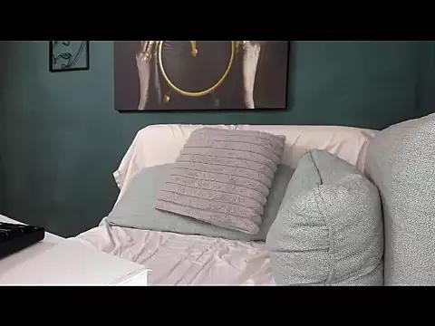 kriztaljessika from StripChat is Freechat