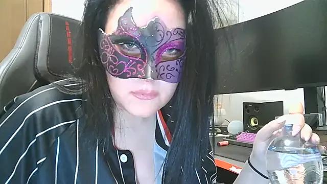 Check-out your craziest wishes with our pick of gaming cams models, featuring big knockers, round tails and tight twats.