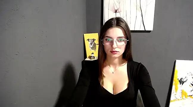 Check-out your craziest wishes with our pick of gaming cams models, featuring big knockers, round tails and tight twats.