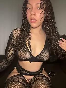 Check-out your craziest wishes with our pick of gaming cams models, featuring big knockers, round tails and tight twats.