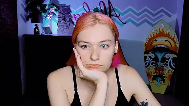 Check-out your craziest wishes with our pick of gaming cams models, featuring big knockers, round tails and tight twats.
