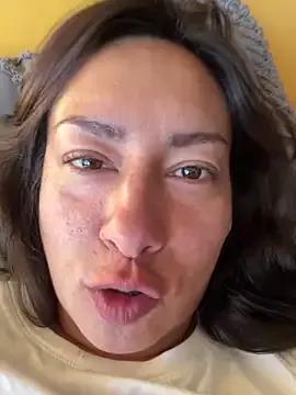LadyScarlettff from StripChat is Freechat