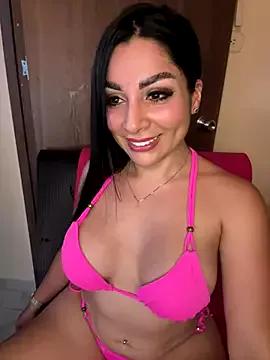 Check-out your craziest wishes with our pick of gaming cams models, featuring big knockers, round tails and tight twats.