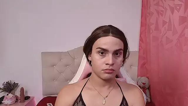 Check-out your craziest wishes with our pick of gaming cams models, featuring big knockers, round tails and tight twats.