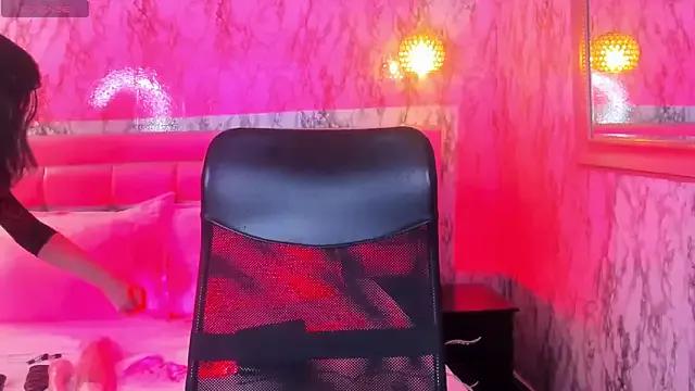 Lana_Sl4ve from StripChat is Freechat